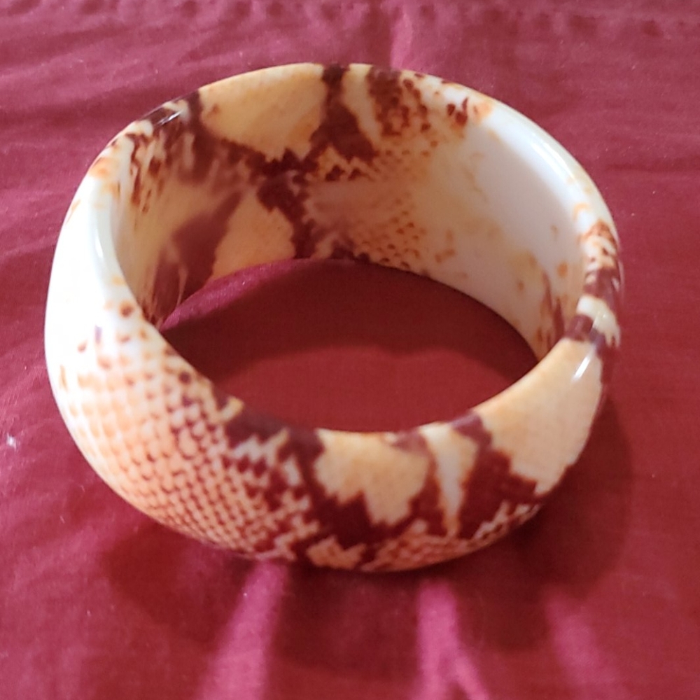 Bangle - Picture 2 of 3